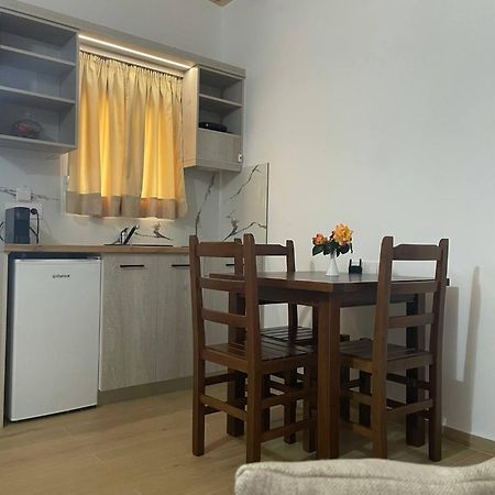 Milos Apartments Himarë Exterior foto